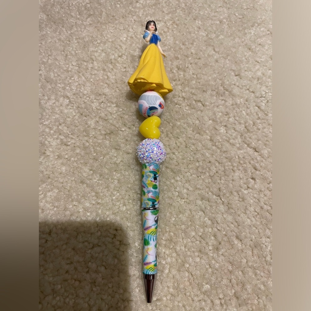Snow White Pen